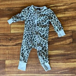 LITTLE BIPSY grey cheetah zip outfit